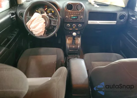 2016 Jeep Compass Sport z USA, uszkodzony, nr VIN 1C4NJDBB0GD566848